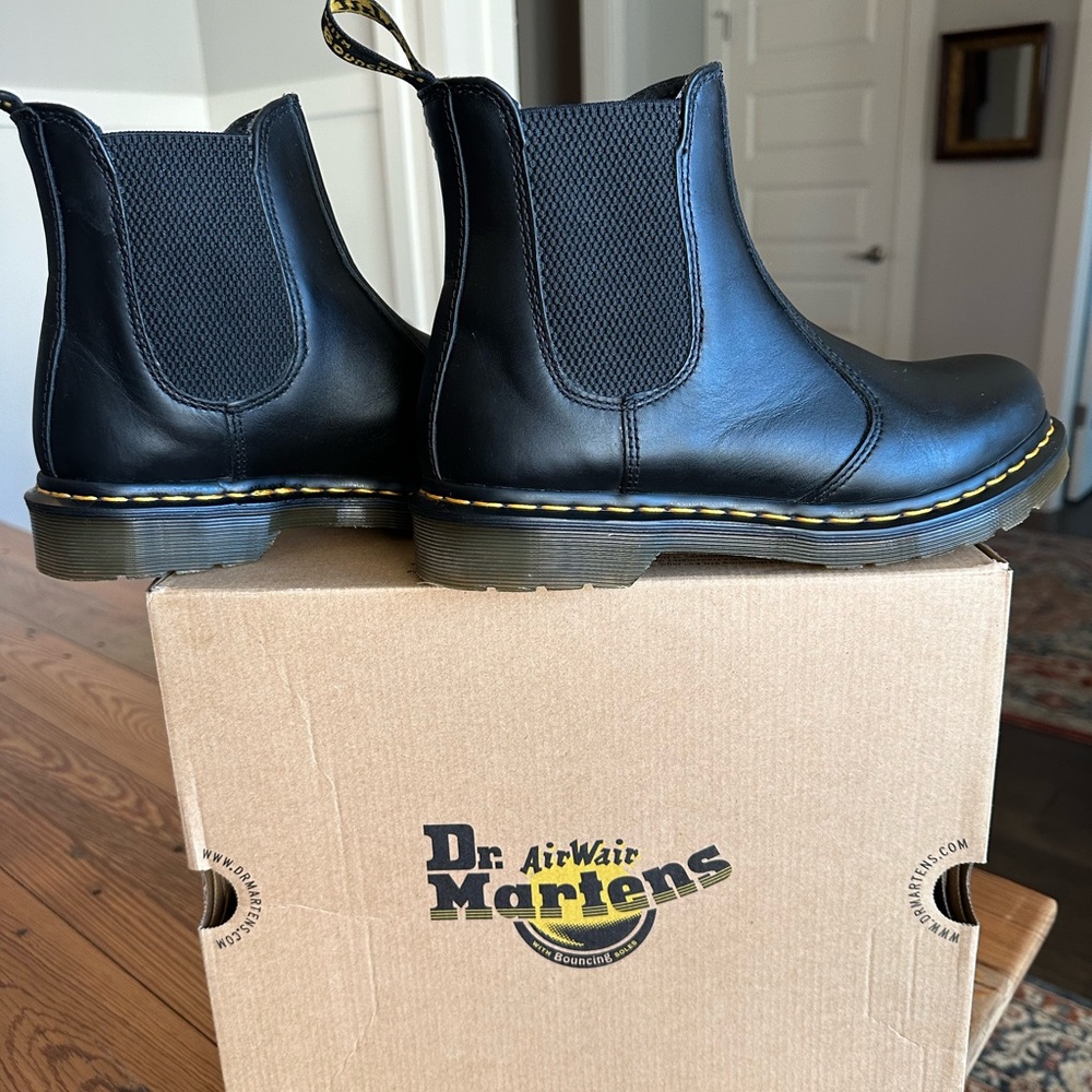 Doc Martins Black leather boots